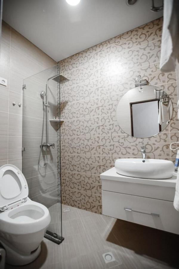 Shedevr Plaza Hotel Namangán Kültér fotó